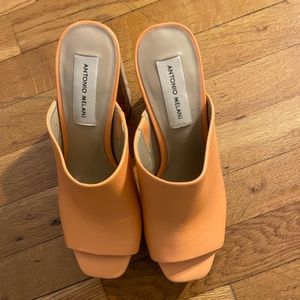 Antonio Melani Sarayyaa Leather Cork platforms. Pale Peach. Size 7.
